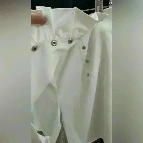 TORY BURCH TECH TWILL GOLF SKORT SIZE LARGE - Picture 4 of 8